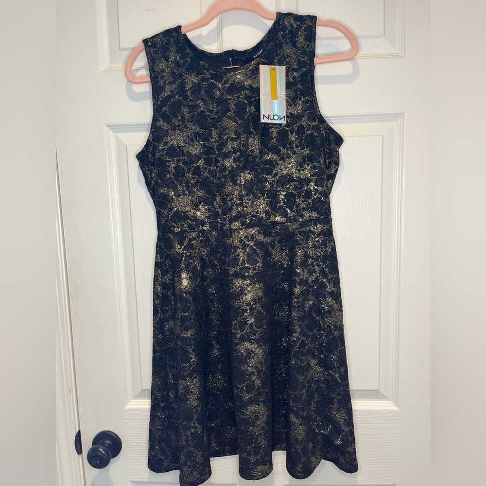 NWT Juniors Large Gold and Black Sleeveless Dress from Nuon